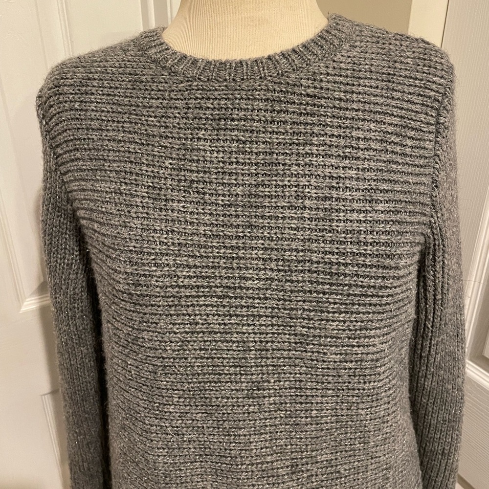 Long sleeve metallic woven thread sweater